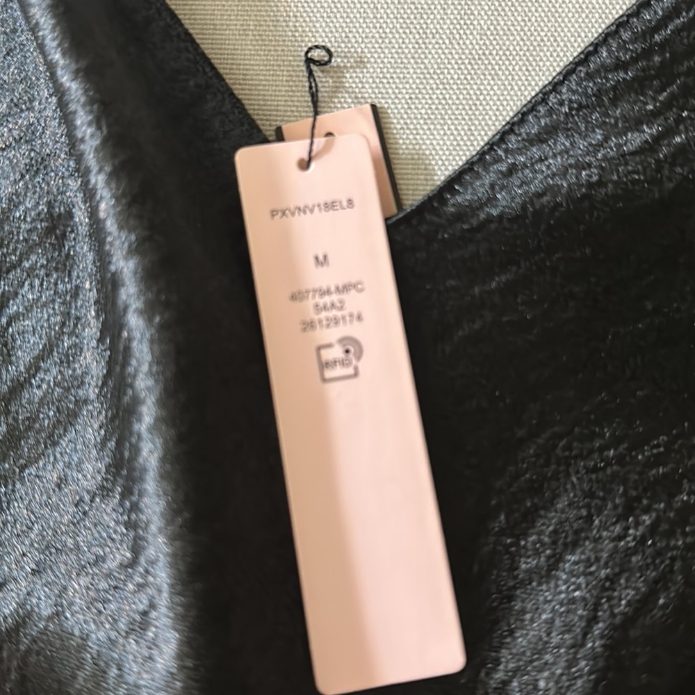 Victoria secret M silk slip new - Picture 2 of 4